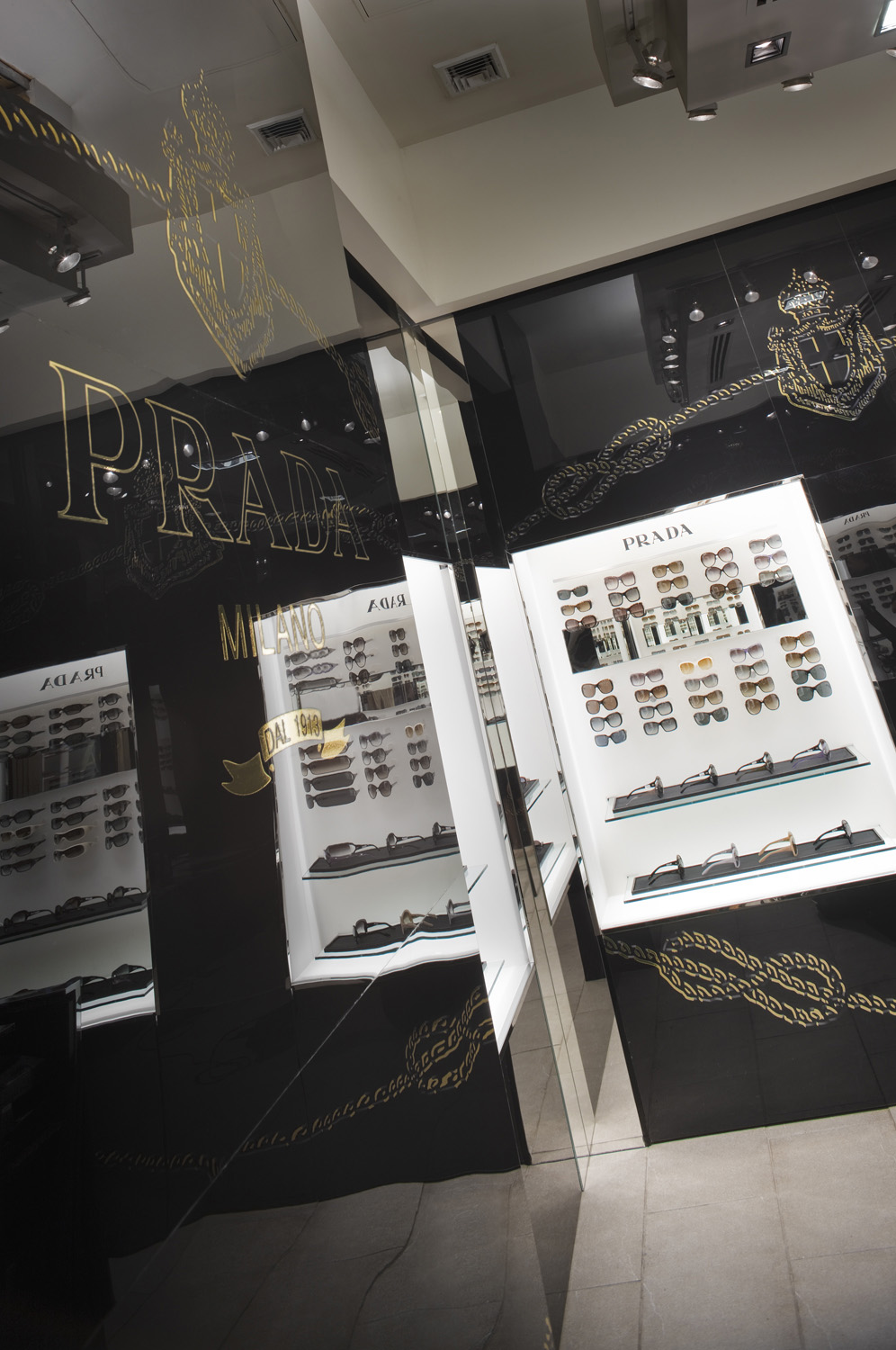 Prada backwall trade stand