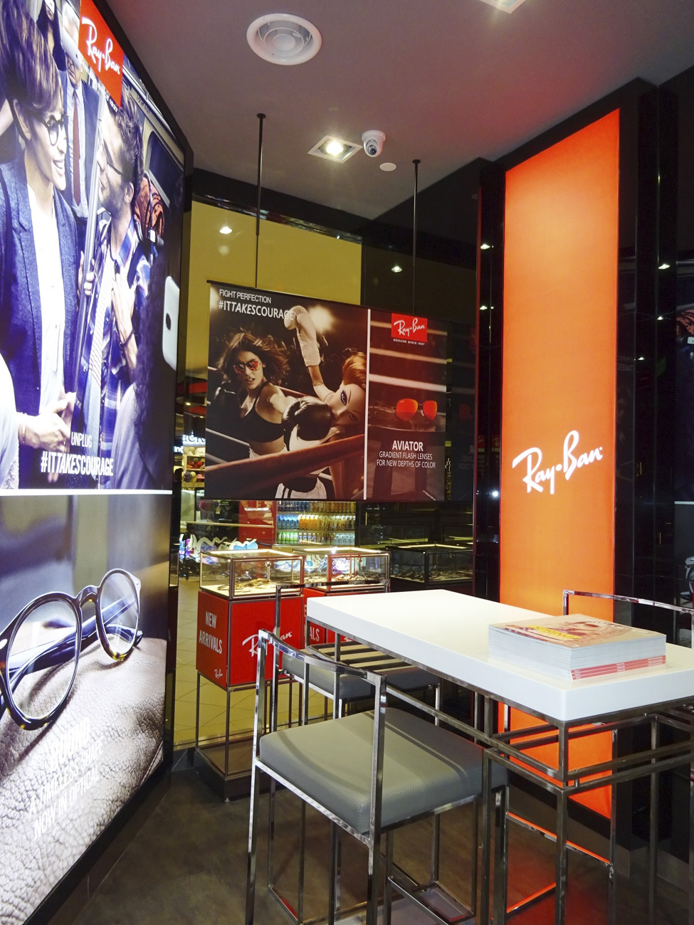 First Ray-Ban Store - Luxottica