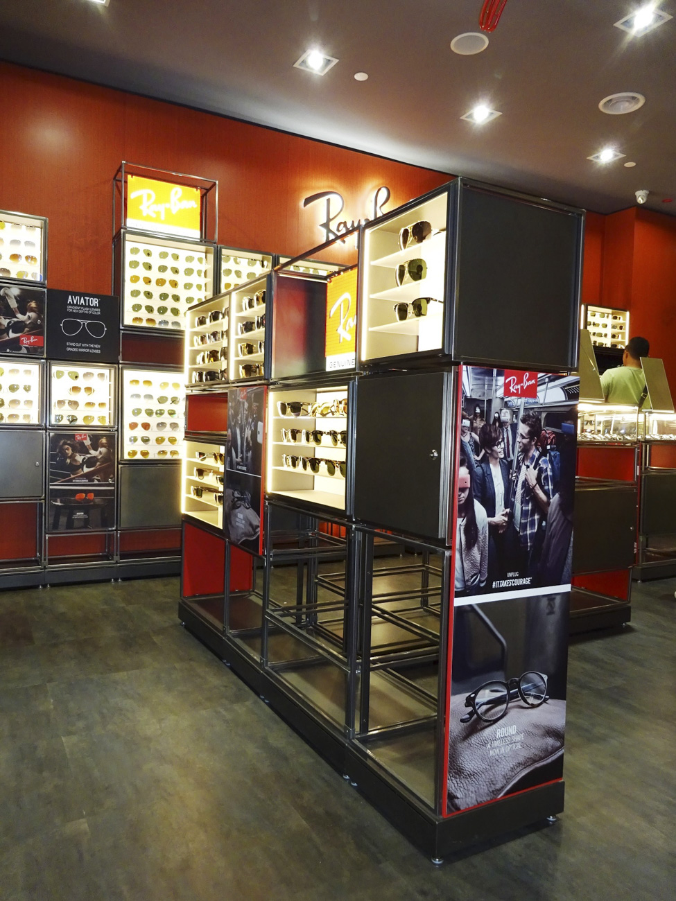 First Ray-Ban Store - Luxottica
