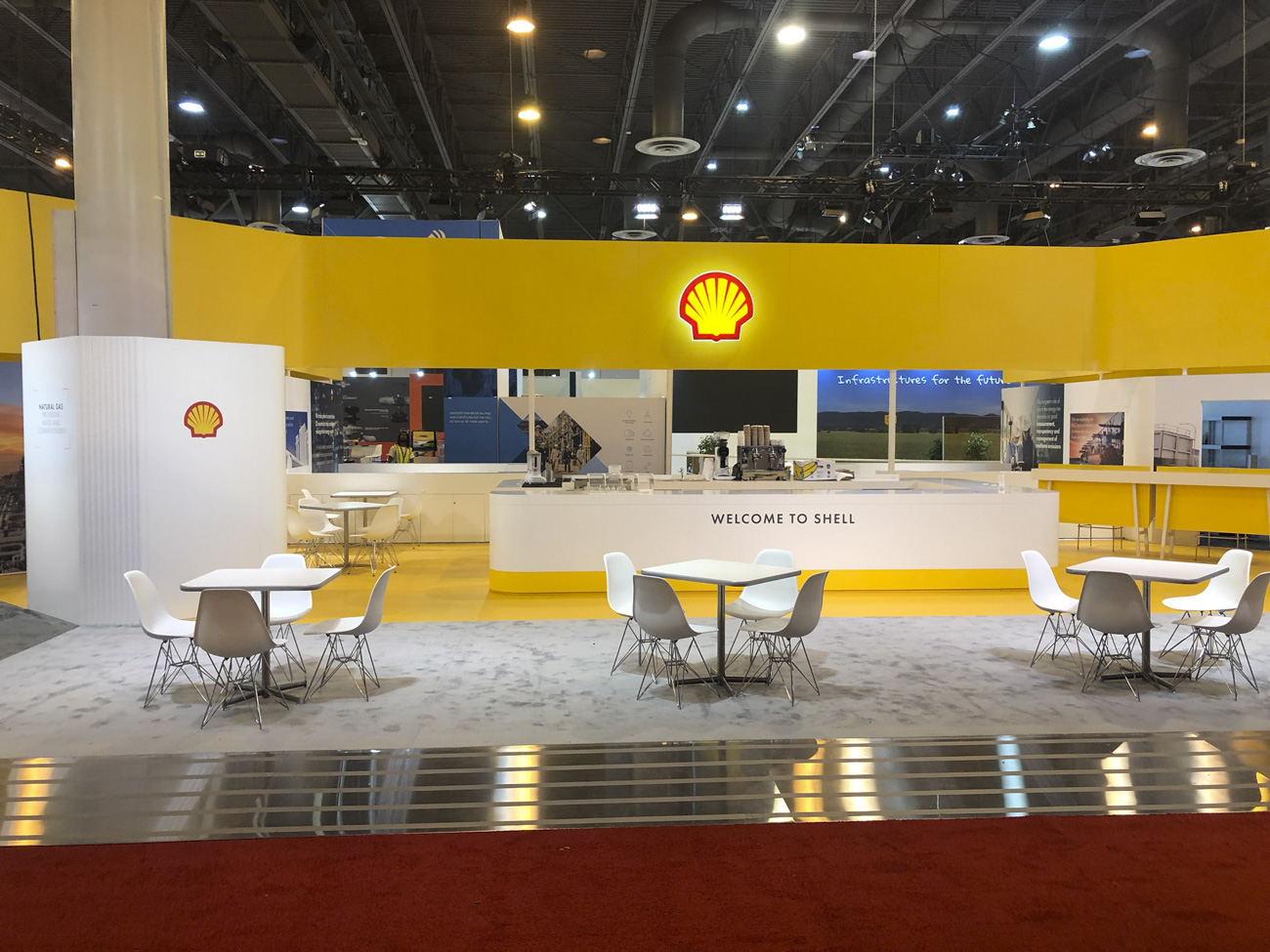 Shell trade stand
