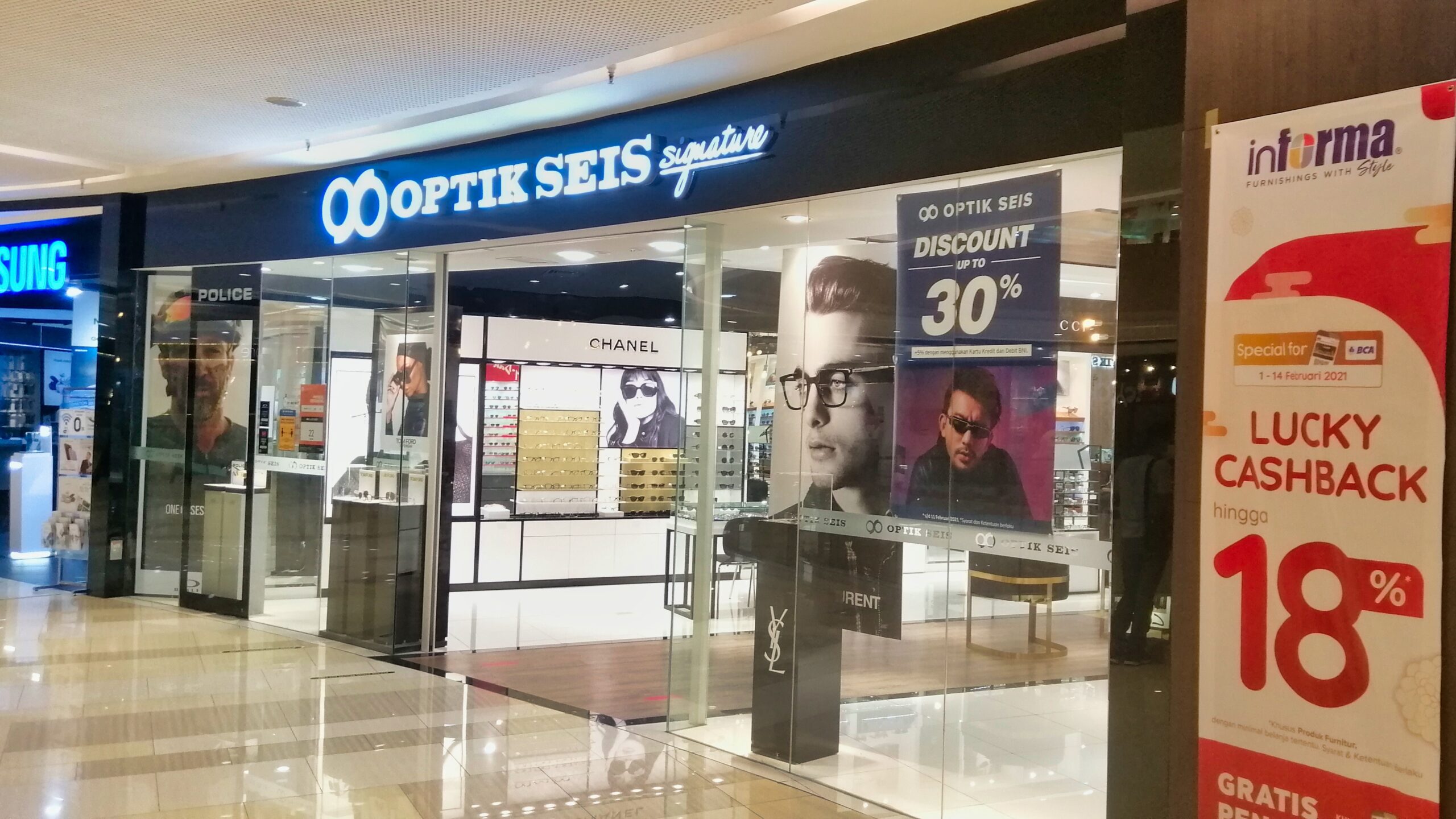Custom Showcases For Surabaya Optik Seis Store