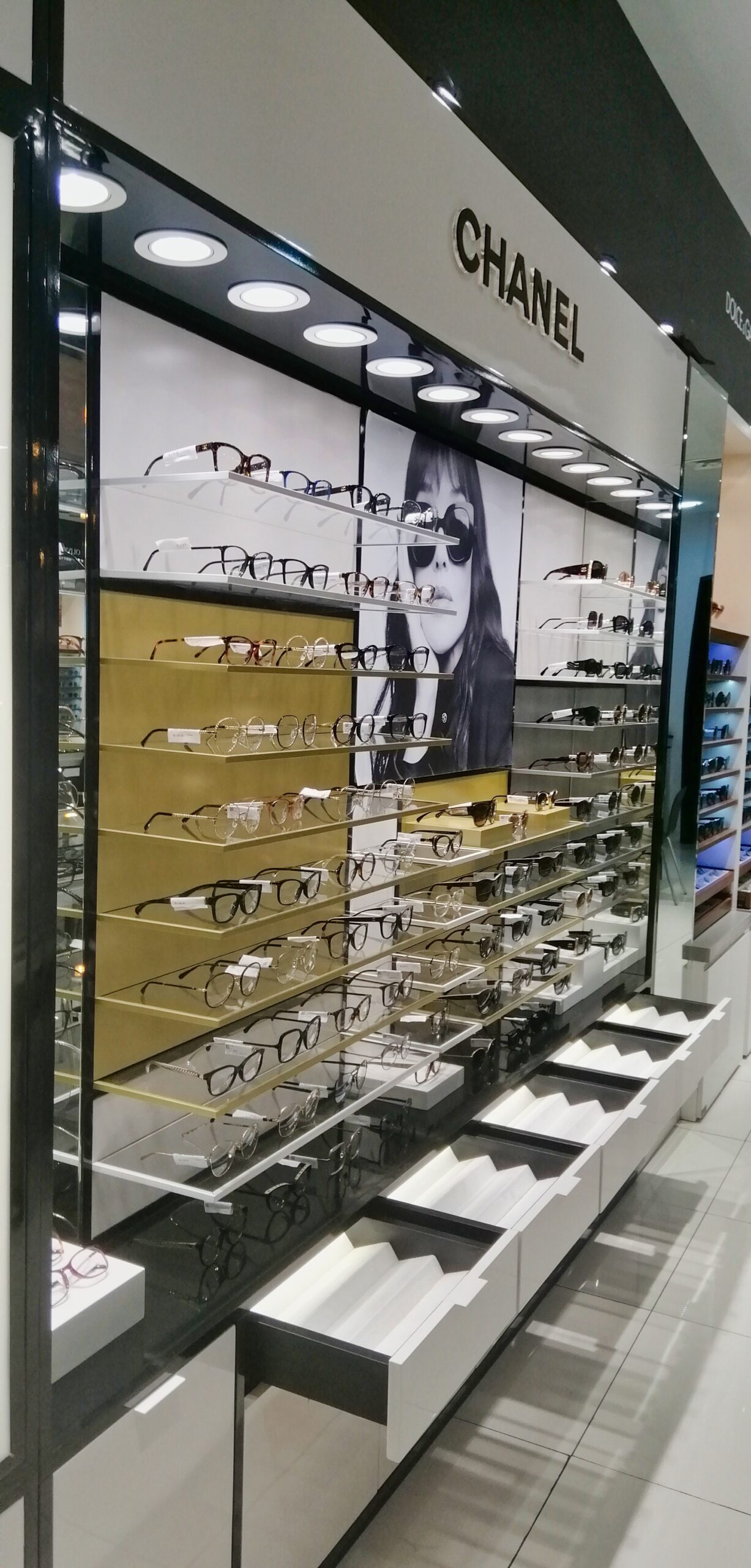 Custom Showcases For Surabaya Optik Seis Store