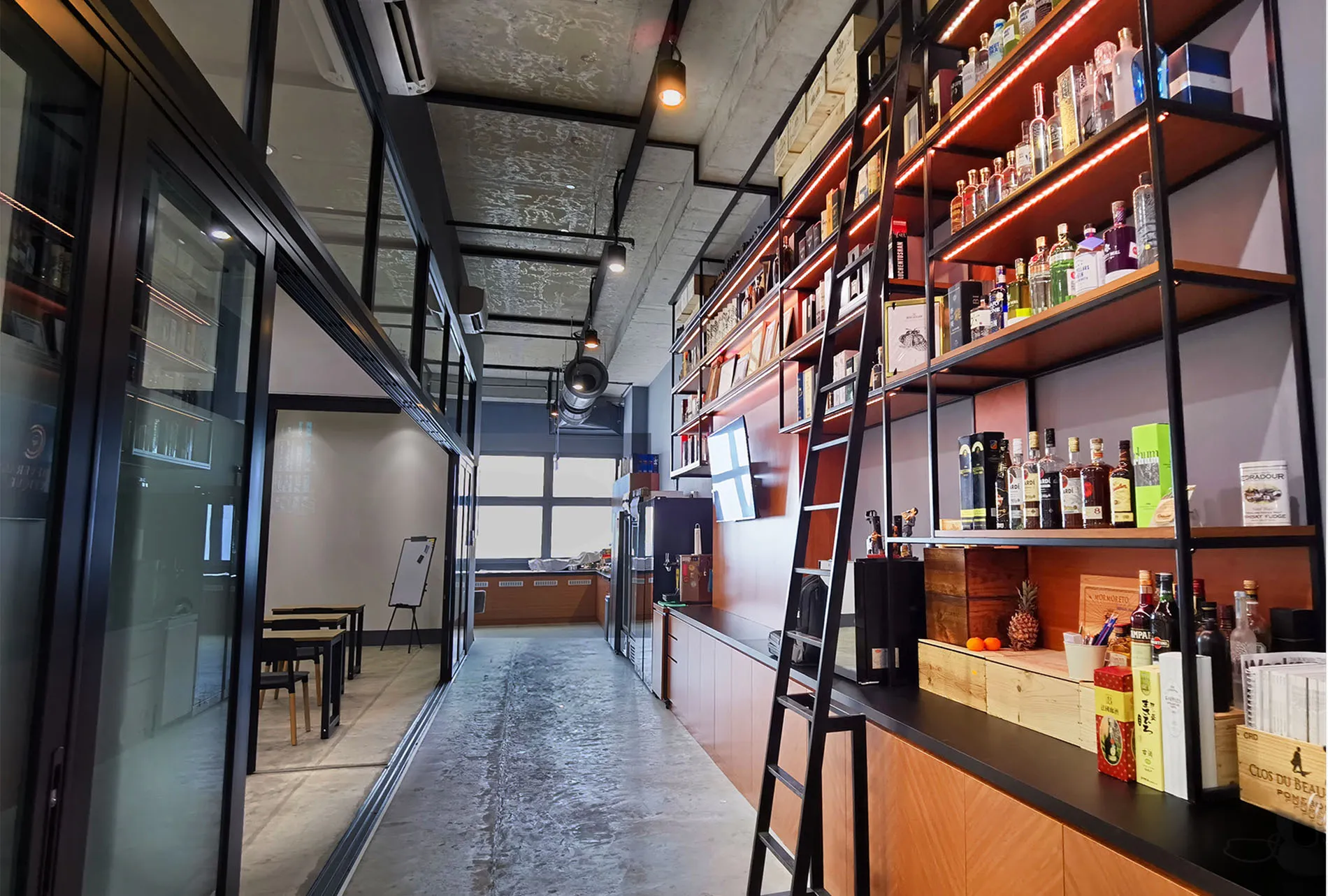 Flexible Training Space - the beverage clique